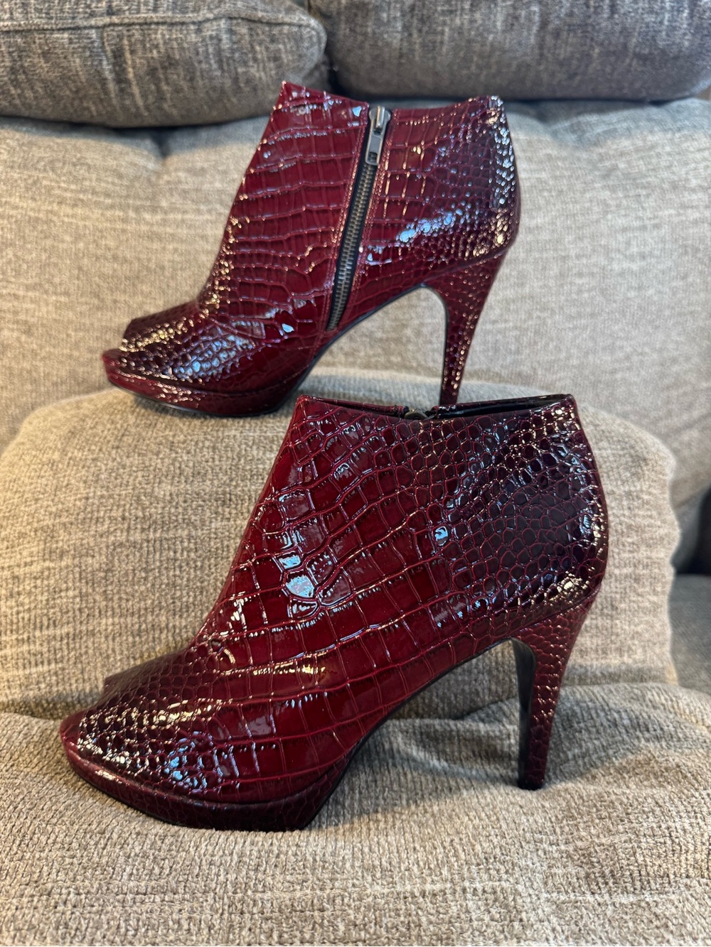 White House Black Market Paulette Croco Shootie Women’s Size 9.5 M - Picture 2 of 11